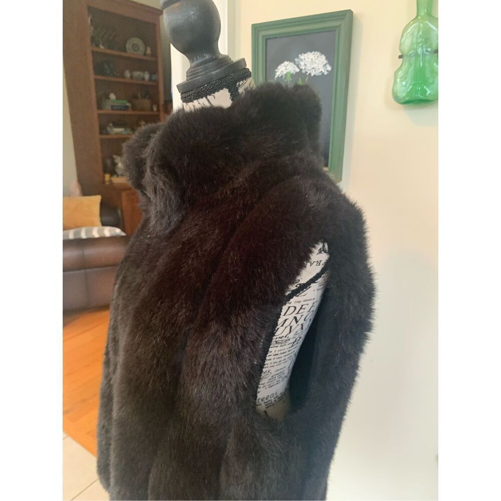Coaco NY Reversible Soft Faux Fur Sleeveless Black Vest Jacket Winter - Picture 5 of 13